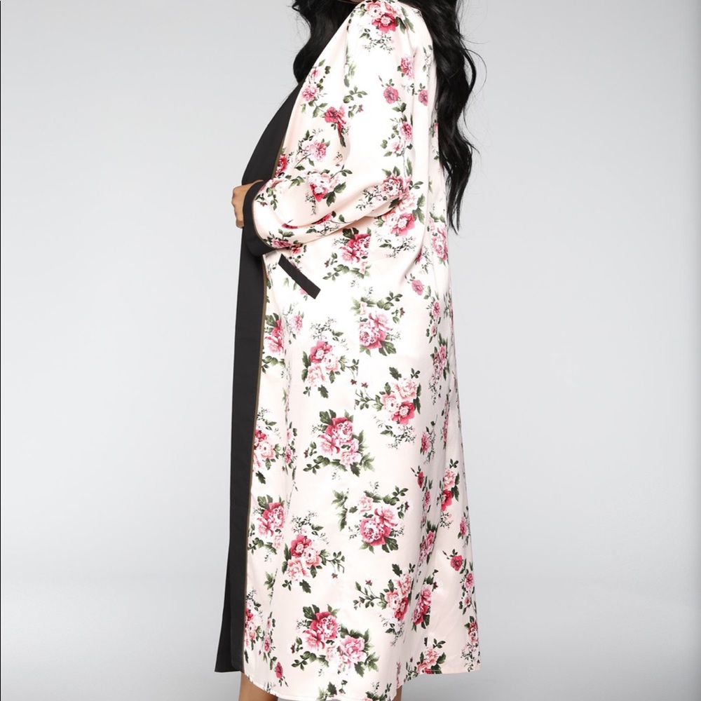 NWT Floral Distraction Kimono - Pink Combo size - Picture 3 of 8